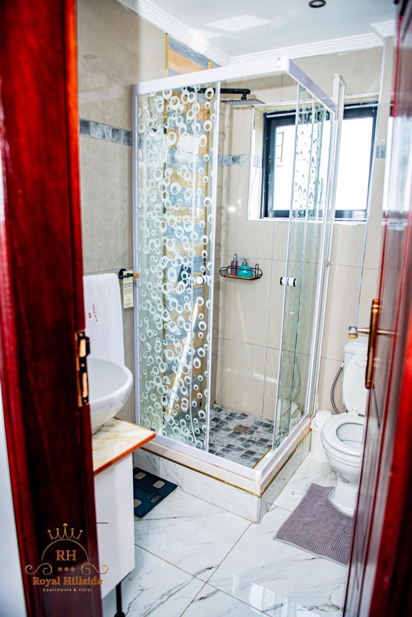 Royal Hillside Apartments And Hotels Yaoundé Екстериор снимка