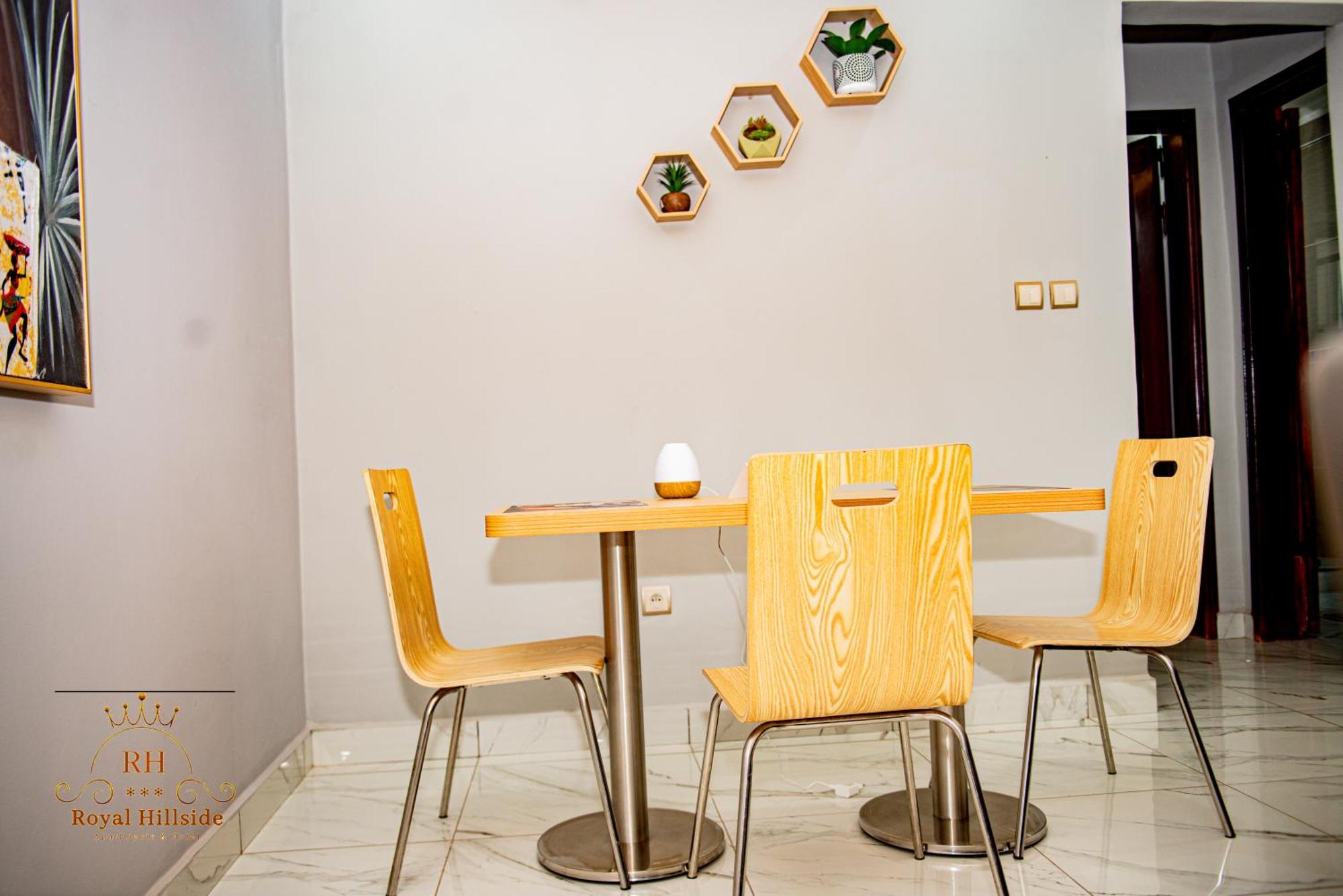 Royal Hillside Apartments And Hotels Yaoundé Екстериор снимка