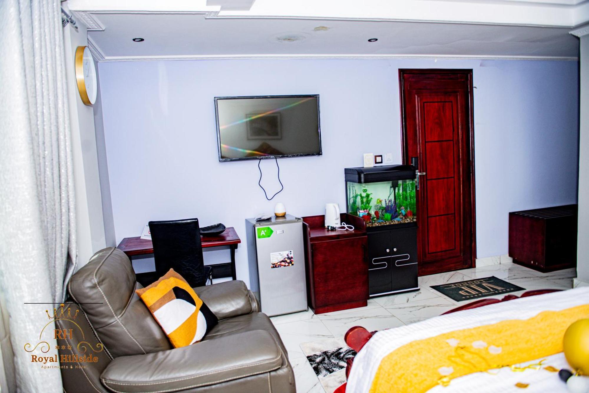 Royal Hillside Apartments And Hotels Yaoundé Екстериор снимка
