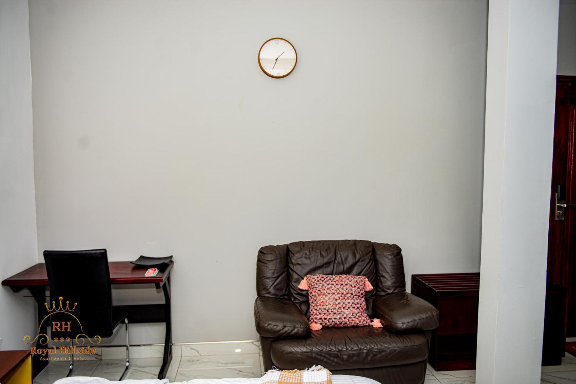 Royal Hillside Apartments And Hotels Yaoundé Екстериор снимка