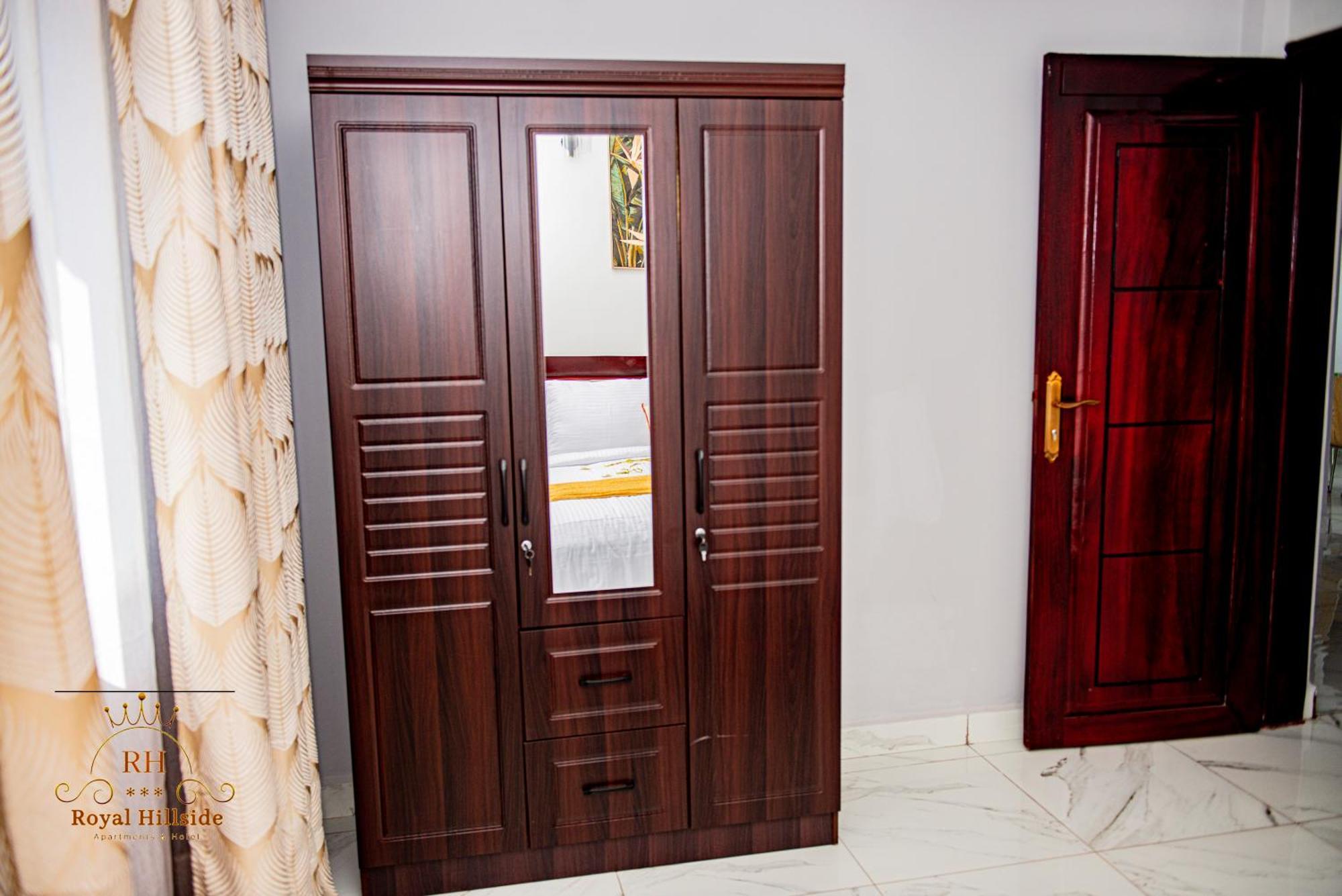 Royal Hillside Apartments And Hotels Yaoundé Екстериор снимка