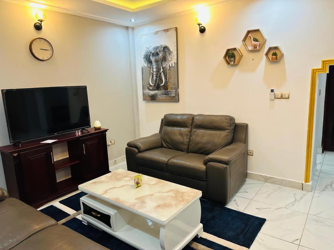 Royal Hillside Apartments And Hotels Yaoundé Екстериор снимка