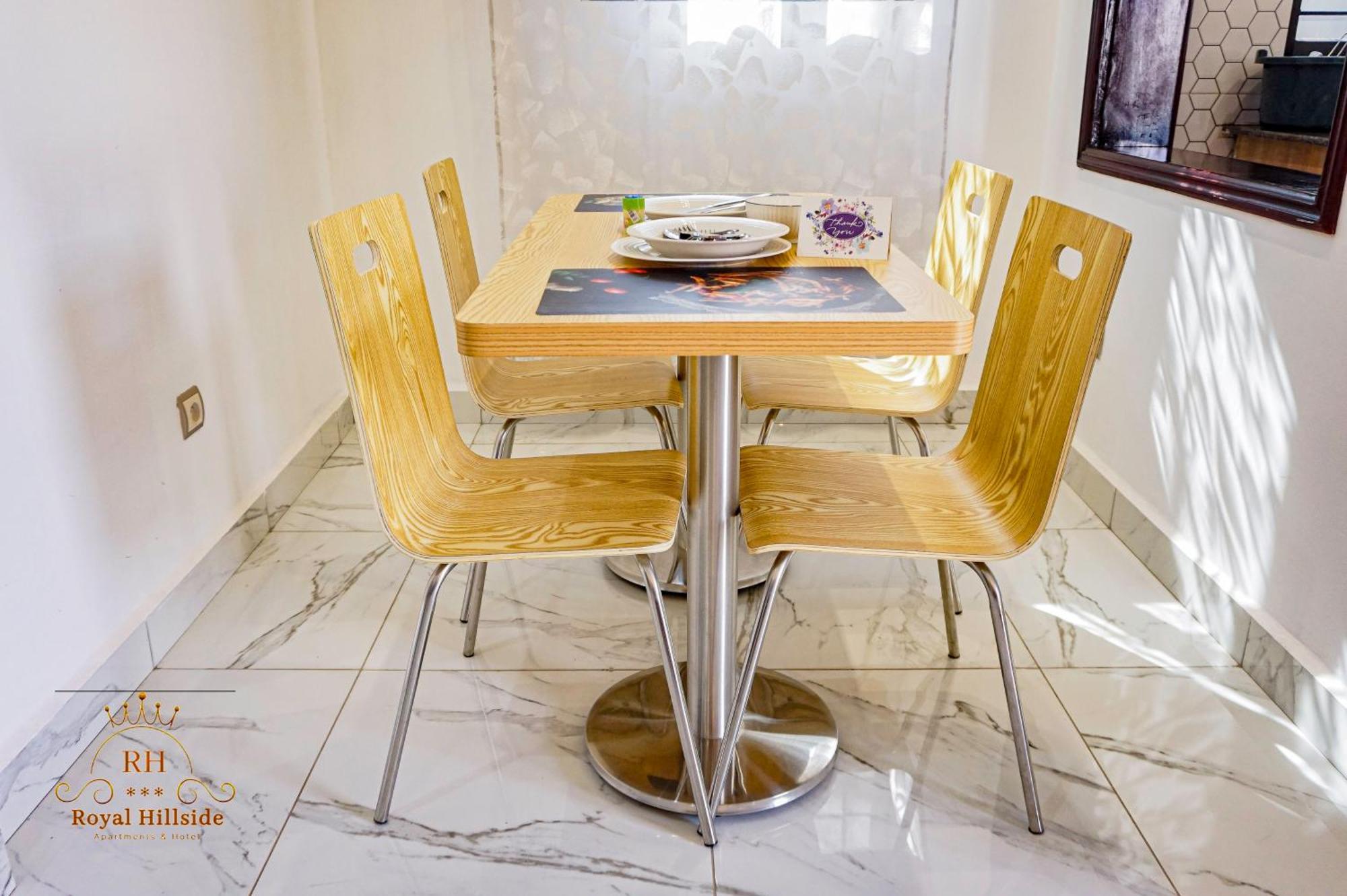 Royal Hillside Apartments And Hotels Yaoundé Екстериор снимка
