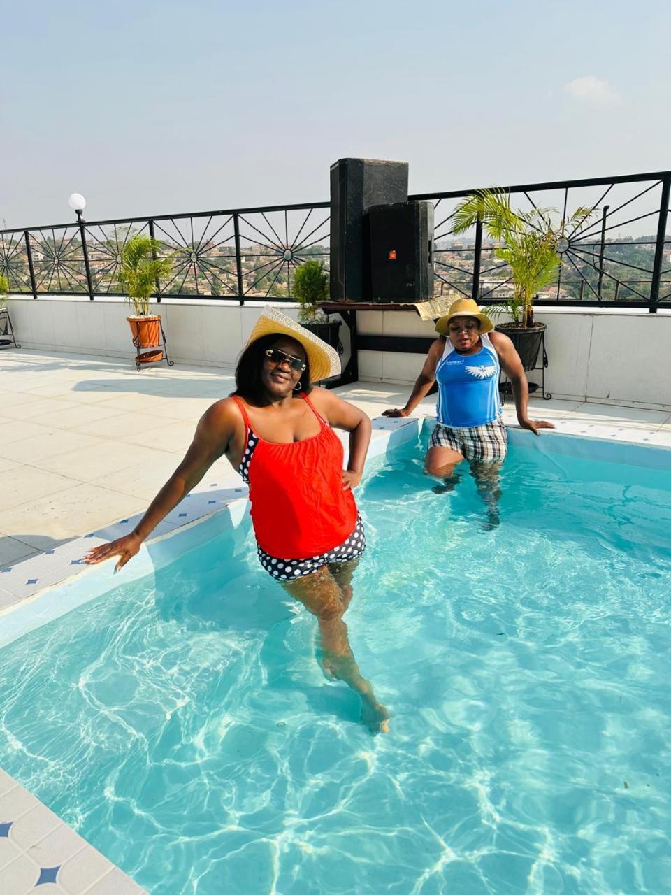 Royal Hillside Apartments And Hotels Yaoundé Екстериор снимка