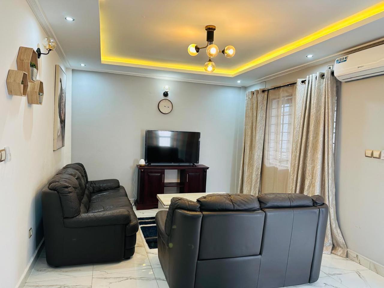 Royal Hillside Apartments And Hotels Yaoundé Екстериор снимка
